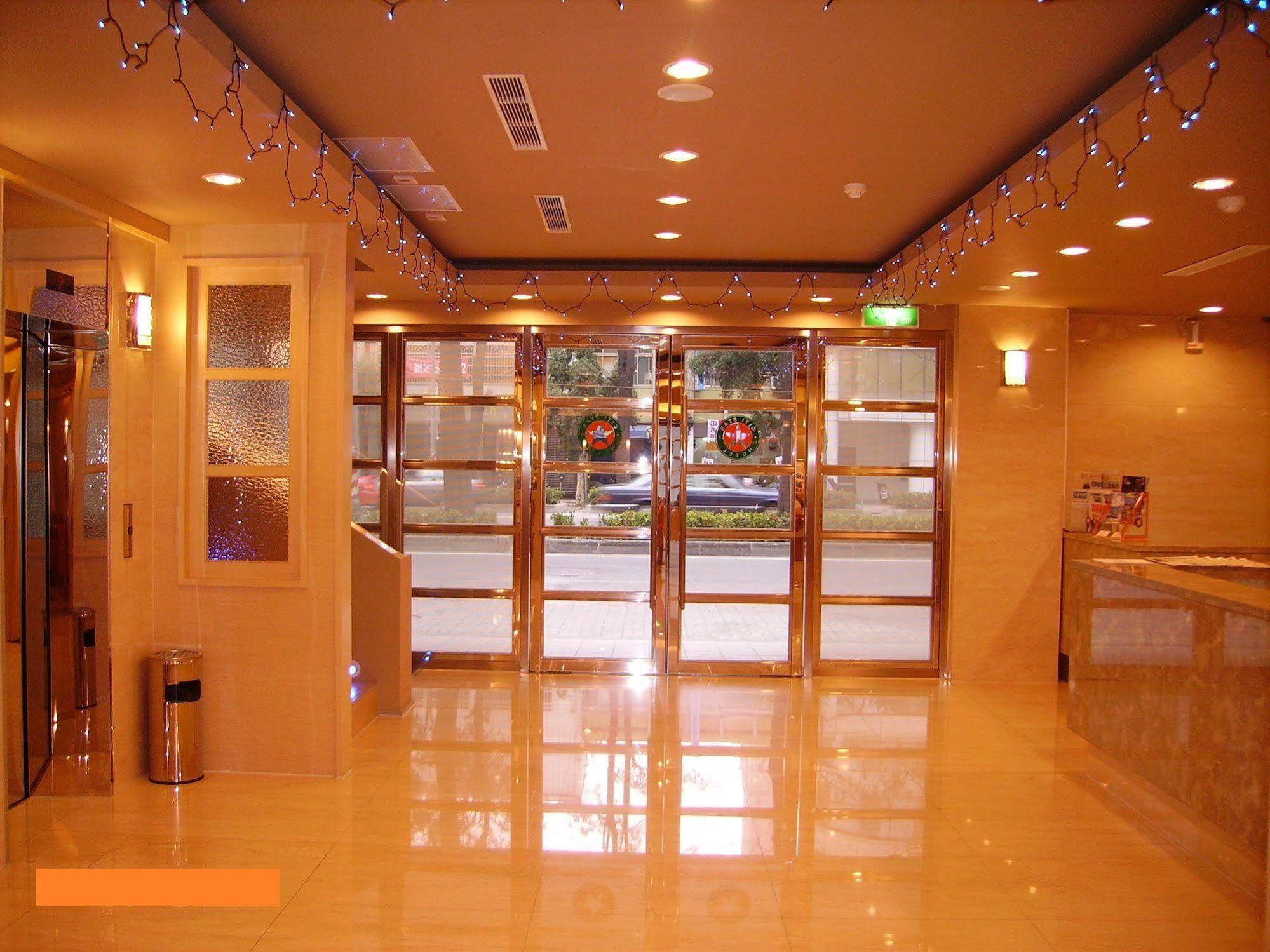 Kindness Hotel - Hanshen Kao-siung Exteriér fotografie