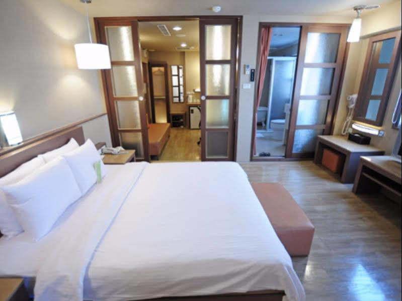Kindness Hotel - Hanshen Kao-siung Exteriér fotografie
